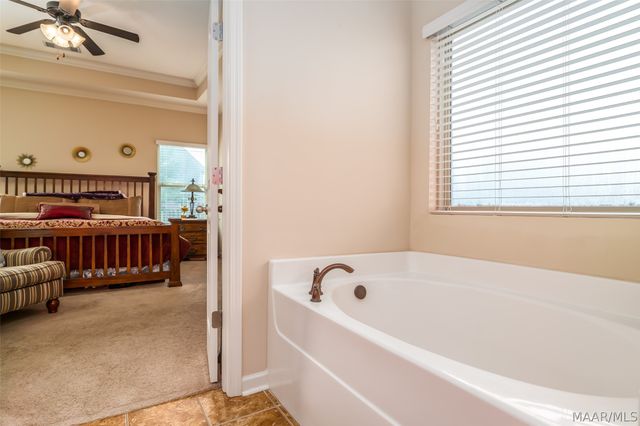 9242 Ashford Park Court, Montgomery, AL 36117