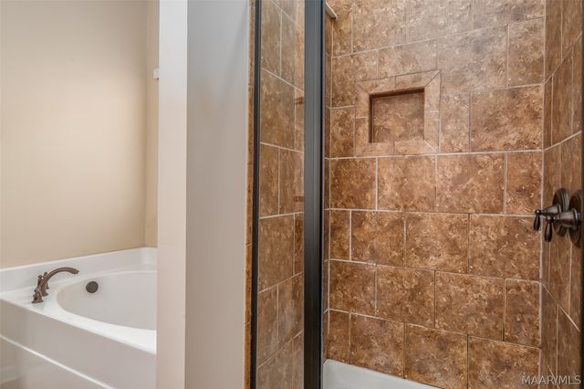 9242 Ashford Park Court, Montgomery, AL 36117