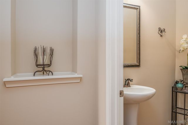 9242 Ashford Park Court, Montgomery, AL 36117