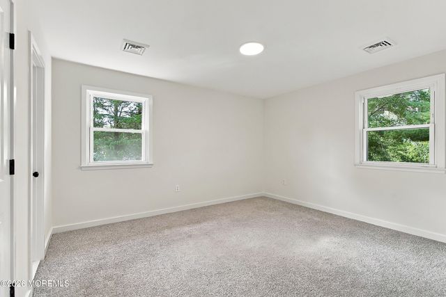 121 Lake Winnepesaukee Drive, Little Egg Harbor, NJ 08087