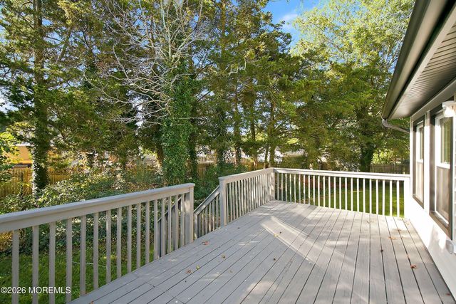 121 Lake Winnepesaukee Drive, Little Egg Harbor, NJ 08087