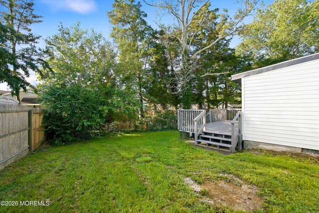 121 Lake Winnepesaukee Drive, Little Egg Harbor, NJ 08087