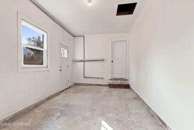 121 Lake Winnepesaukee Drive, Little Egg Harbor, NJ 08087