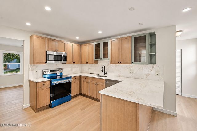 121 Lake Winnepesaukee Drive, Little Egg Harbor, NJ 08087