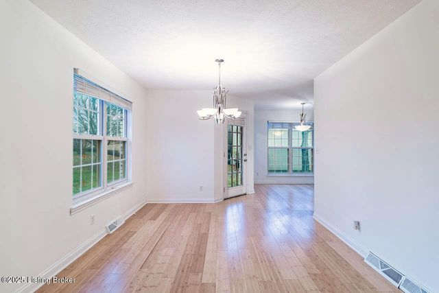 1605 Knob Hill Rd, Elizabethtown, KY 42701