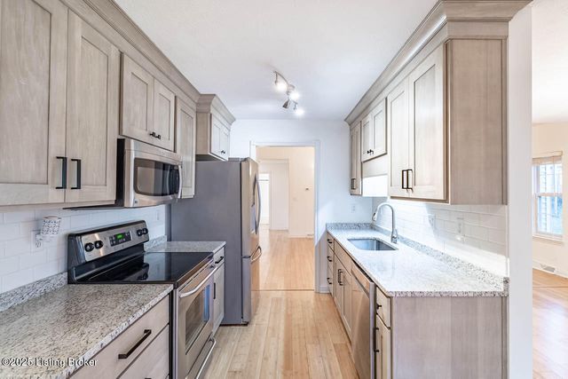 1605 Knob Hill Rd, Elizabethtown, KY 42701