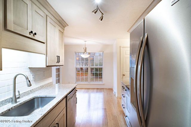 1605 Knob Hill Rd, Elizabethtown, KY 42701