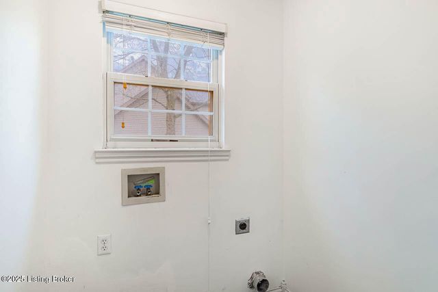 1605 Knob Hill Rd, Elizabethtown, KY 42701