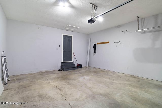 1605 Knob Hill Rd, Elizabethtown, KY 42701