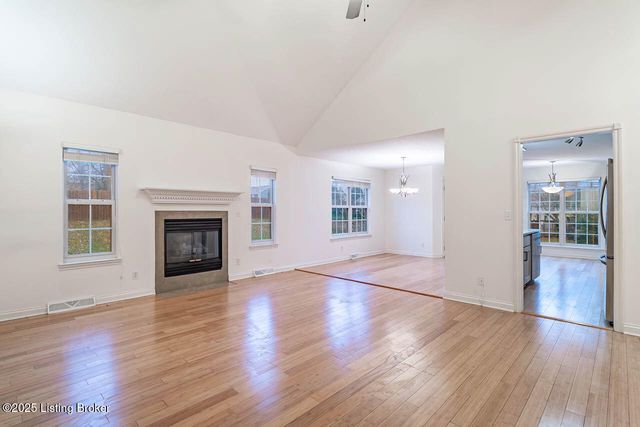 1605 Knob Hill Rd, Elizabethtown, KY 42701