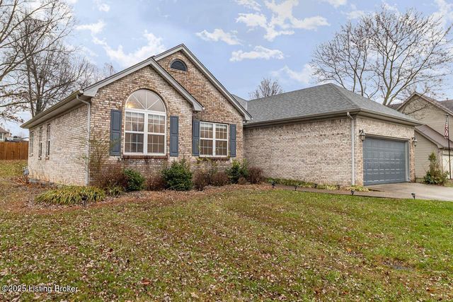 1605 Knob Hill Rd, Elizabethtown, KY 42701