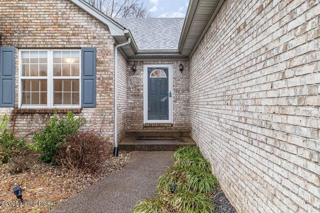 1605 Knob Hill Rd, Elizabethtown, KY 42701