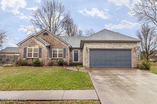 1605 Knob Hill Rd, Elizabethtown, KY 42701