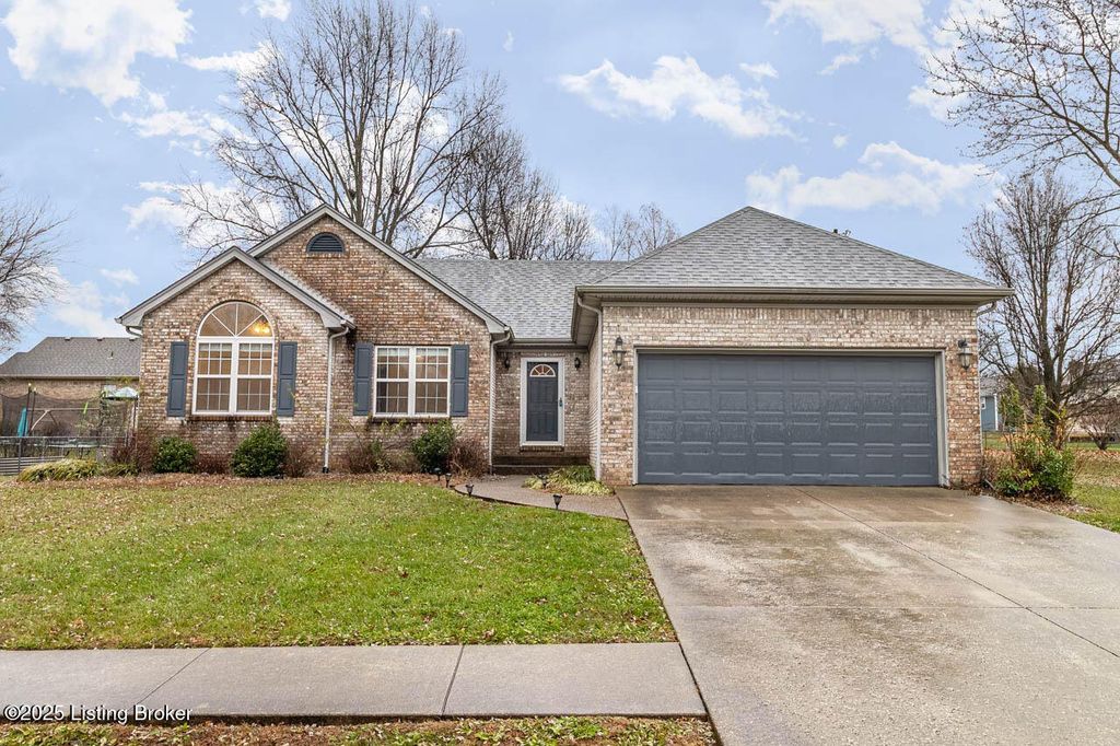 1605 Knob Hill Rd, Elizabethtown, KY 42701