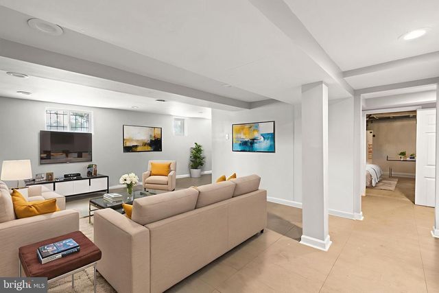 1263 EVARTS ST NE, Washington, DC 20018