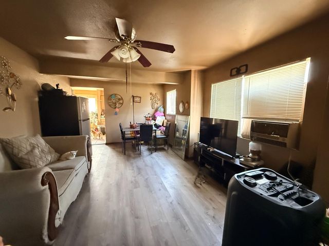 3028 E Grant Avenue, Fresno, CA 93701