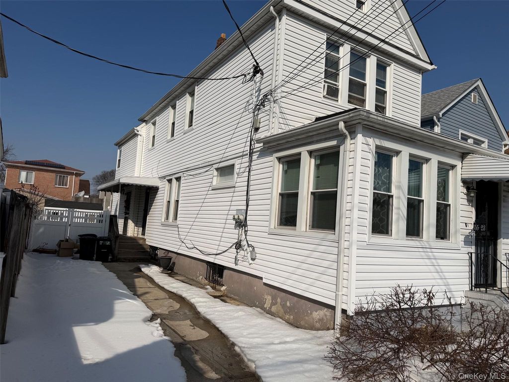 155-23 115 Drive, Jamaica, NY 11434 — photo 2