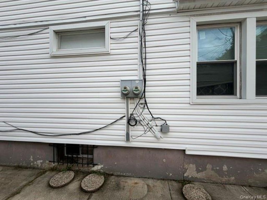 155-23 115 Drive, Jamaica, NY 11434 — photo 4