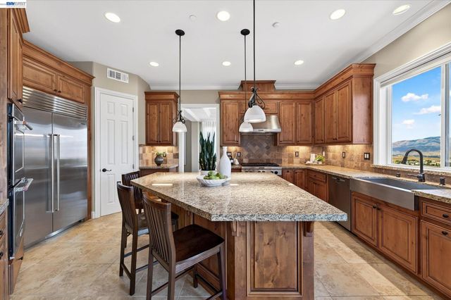 3182 Ashbourne Cir, San Ramon, CA 94583