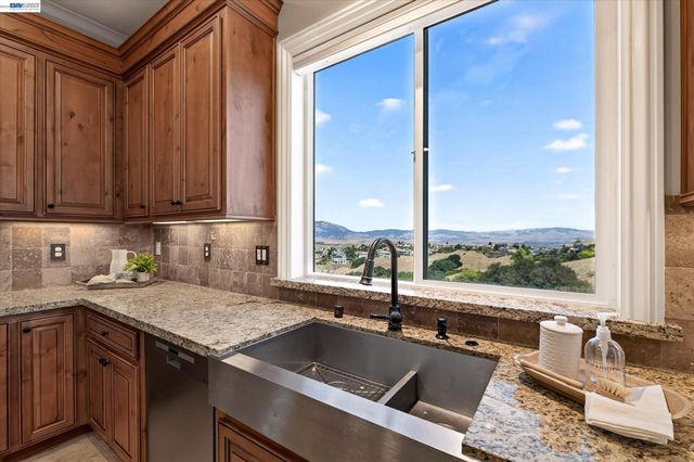 3182 Ashbourne Cir, San Ramon, CA 94583
