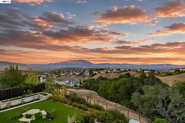 3182 Ashbourne Cir, San Ramon, CA 94583