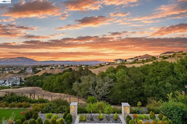 3182 Ashbourne Cir, San Ramon, CA 94583