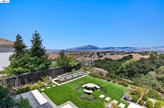 3182 Ashbourne Cir, San Ramon, CA 94583