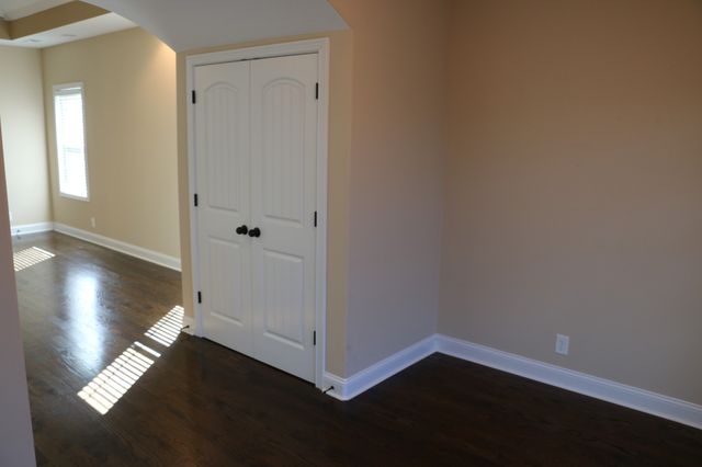 2200 Ellington Gait Dr, Clarksville, TN 37043