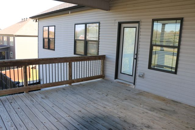 2200 Ellington Gait Dr, Clarksville, TN 37043