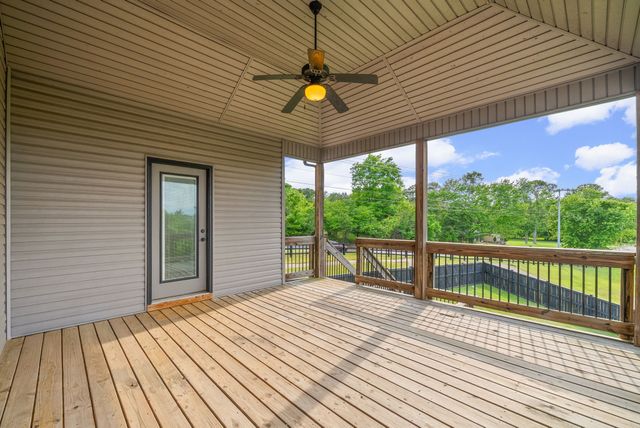 2200 Ellington Gait Dr, Clarksville, TN 37043