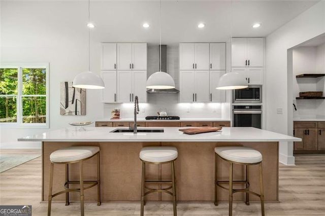 7262 Creekside Way, Jefferson, GA 30549