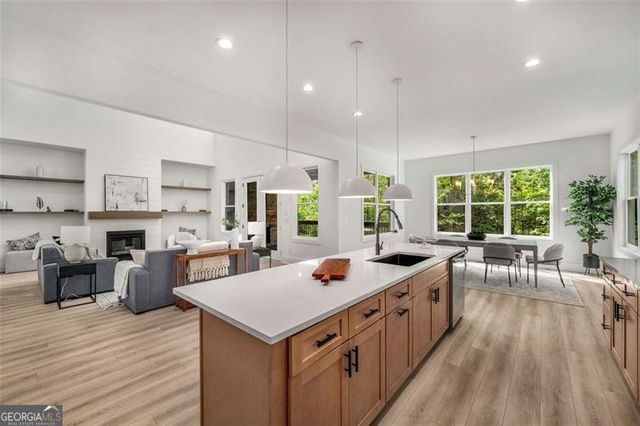 7262 Creekside Way, Jefferson, GA 30549