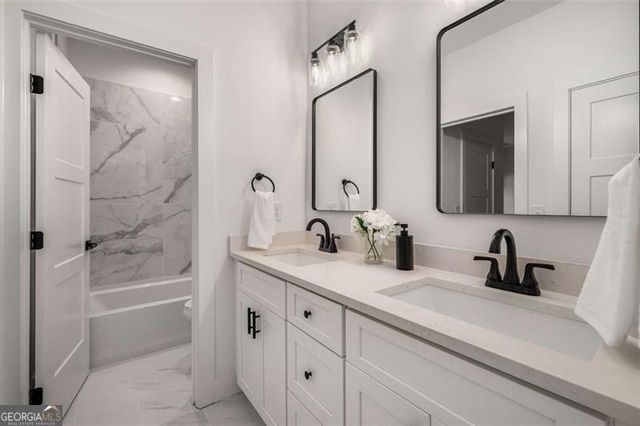 7262 Creekside Way, Jefferson, GA 30549