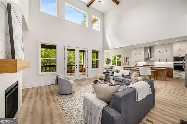 7262 Creekside Way, Jefferson, GA 30549