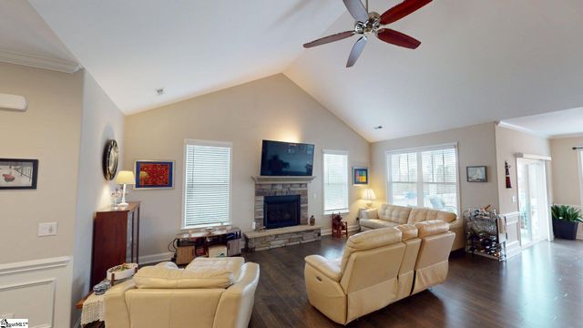 210 Claridge Way, Greer, SC 29651