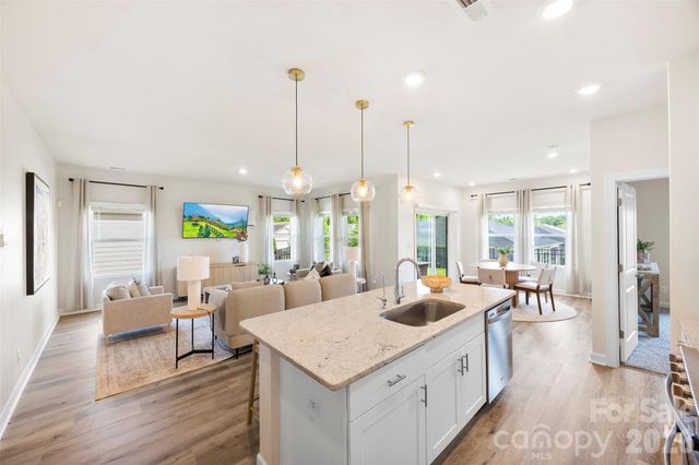 4522 Bright Road, Charlotte, NC 28214