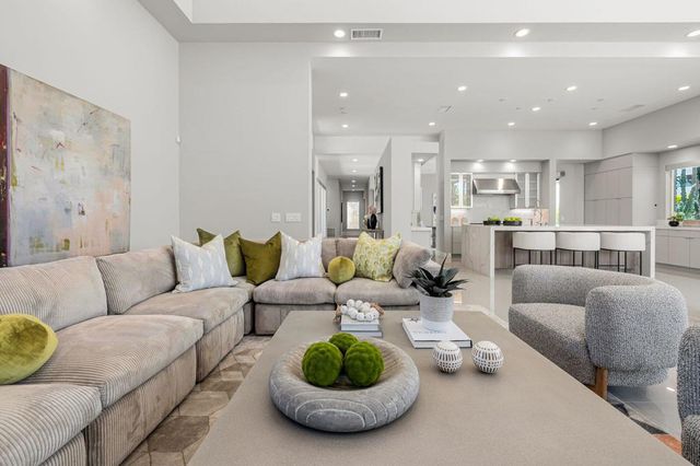 33 Topaz Court, Rancho Mirage, CA 92270