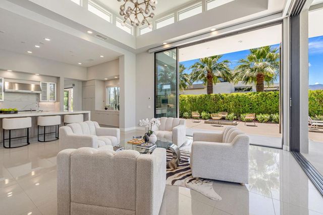 33 Topaz Court, Rancho Mirage, CA 92270