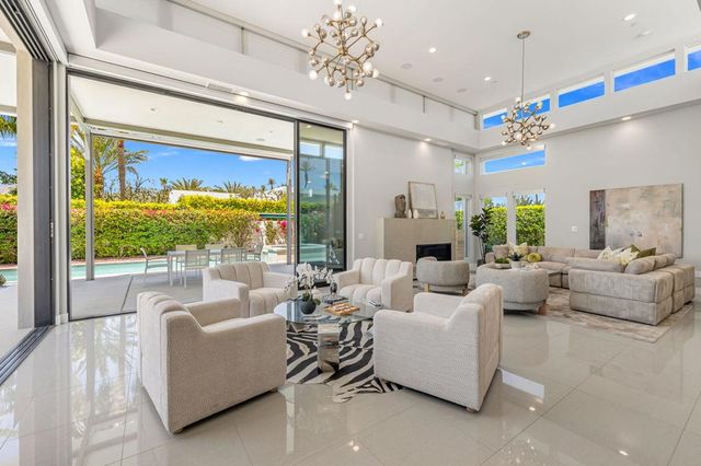 33 Topaz Court, Rancho Mirage, CA 92270