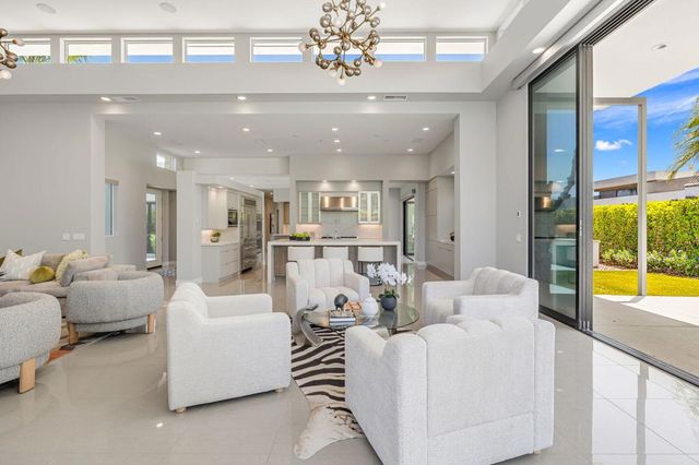 33 Topaz Court, Rancho Mirage, CA 92270