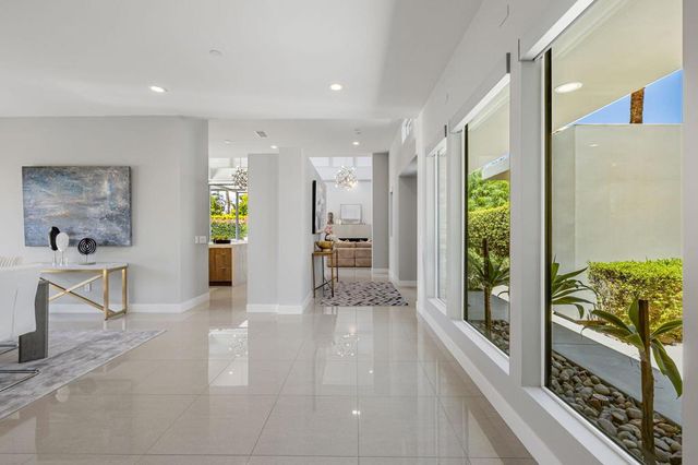 33 Topaz Court, Rancho Mirage, CA 92270