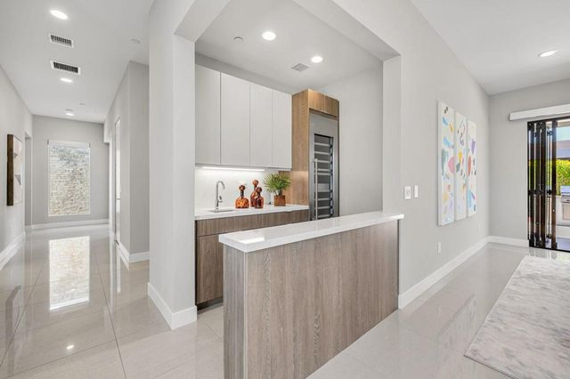 33 Topaz Court, Rancho Mirage, CA 92270