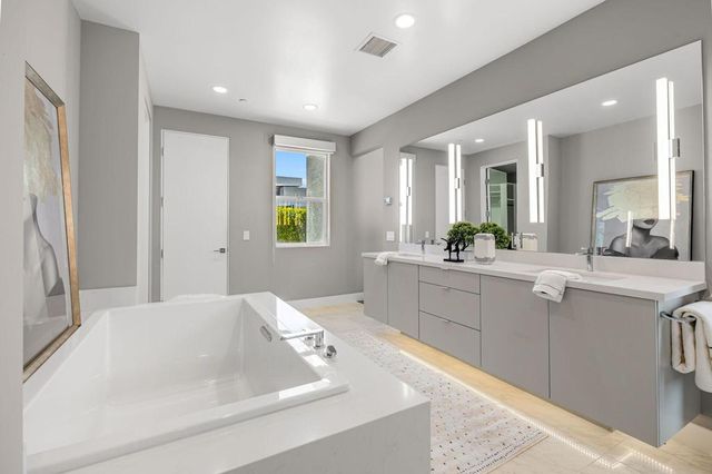 33 Topaz Court, Rancho Mirage, CA 92270