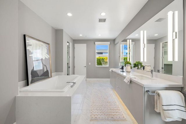 33 Topaz Court, Rancho Mirage, CA 92270