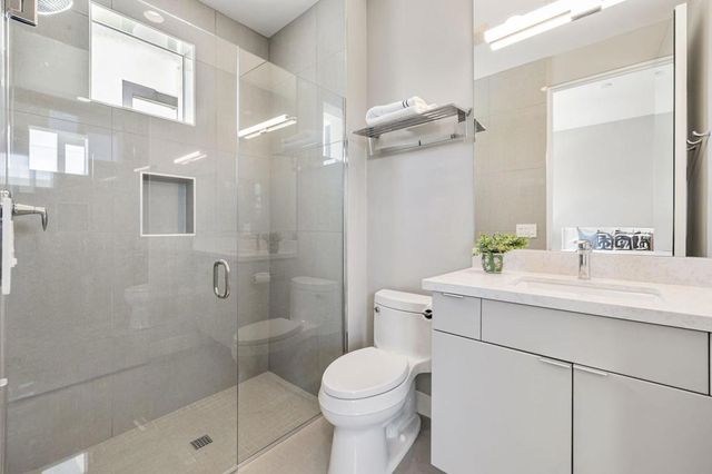33 Topaz Court, Rancho Mirage, CA 92270