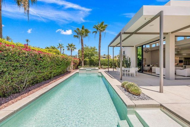 33 Topaz Court, Rancho Mirage, CA 92270