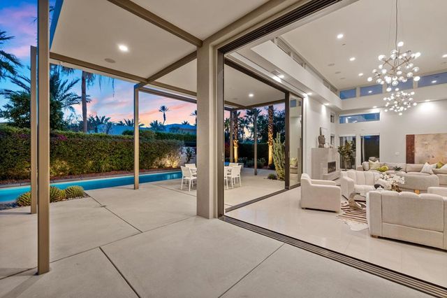 33 Topaz Court, Rancho Mirage, CA 92270