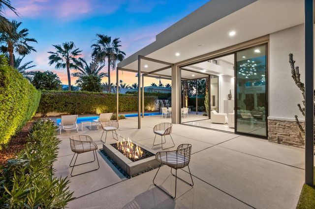 33 Topaz Court, Rancho Mirage, CA 92270