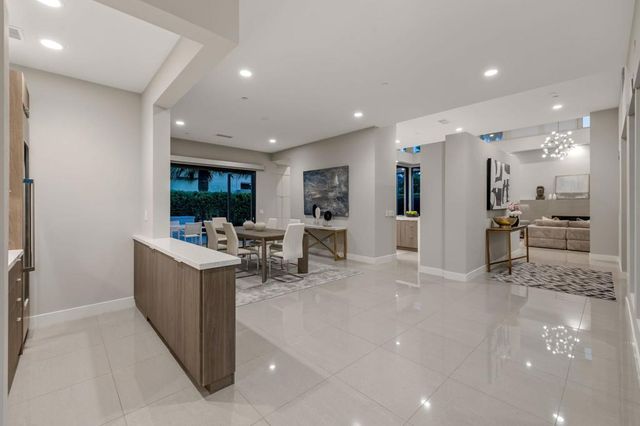 33 Topaz Court, Rancho Mirage, CA 92270
