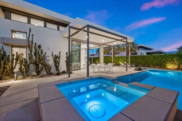33 Topaz Court, Rancho Mirage, CA 92270
